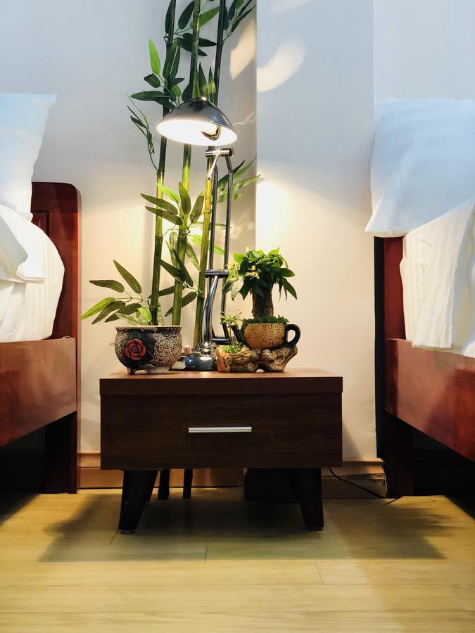 Hola Homestay Hanoi Exterior photo